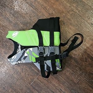 Stearns child life vest